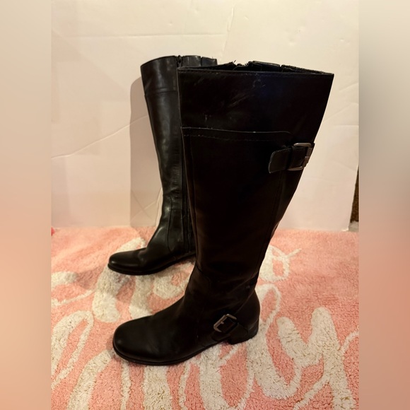 Leather Upper Nine West vintage America boots 5.5 leather upper, used condition - Picture 5 of 15